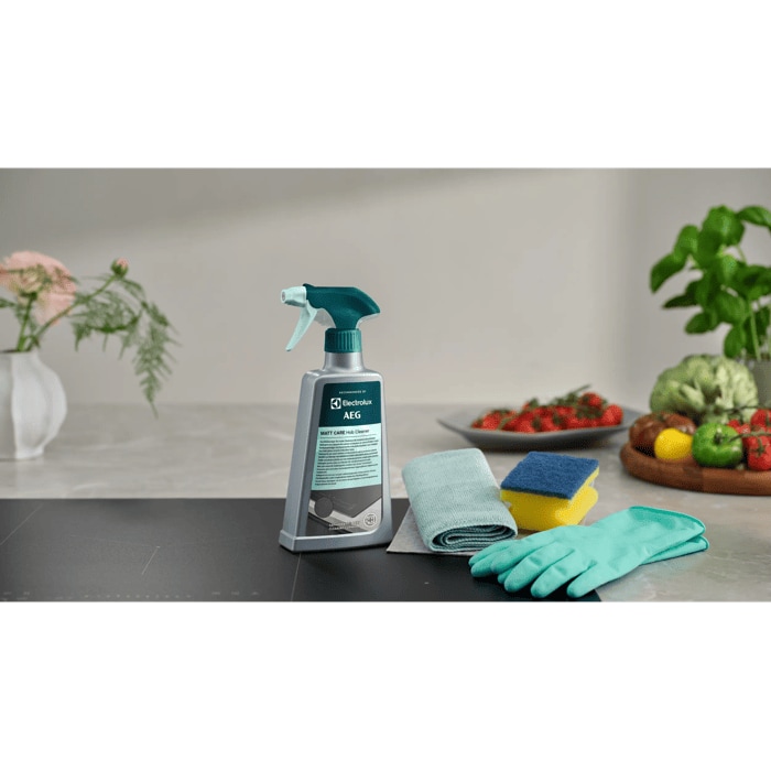 Effectively remove grease and stubborn burnt-on food residue. 