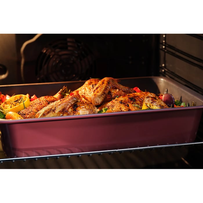 Built to handle high-heat baking and roasting